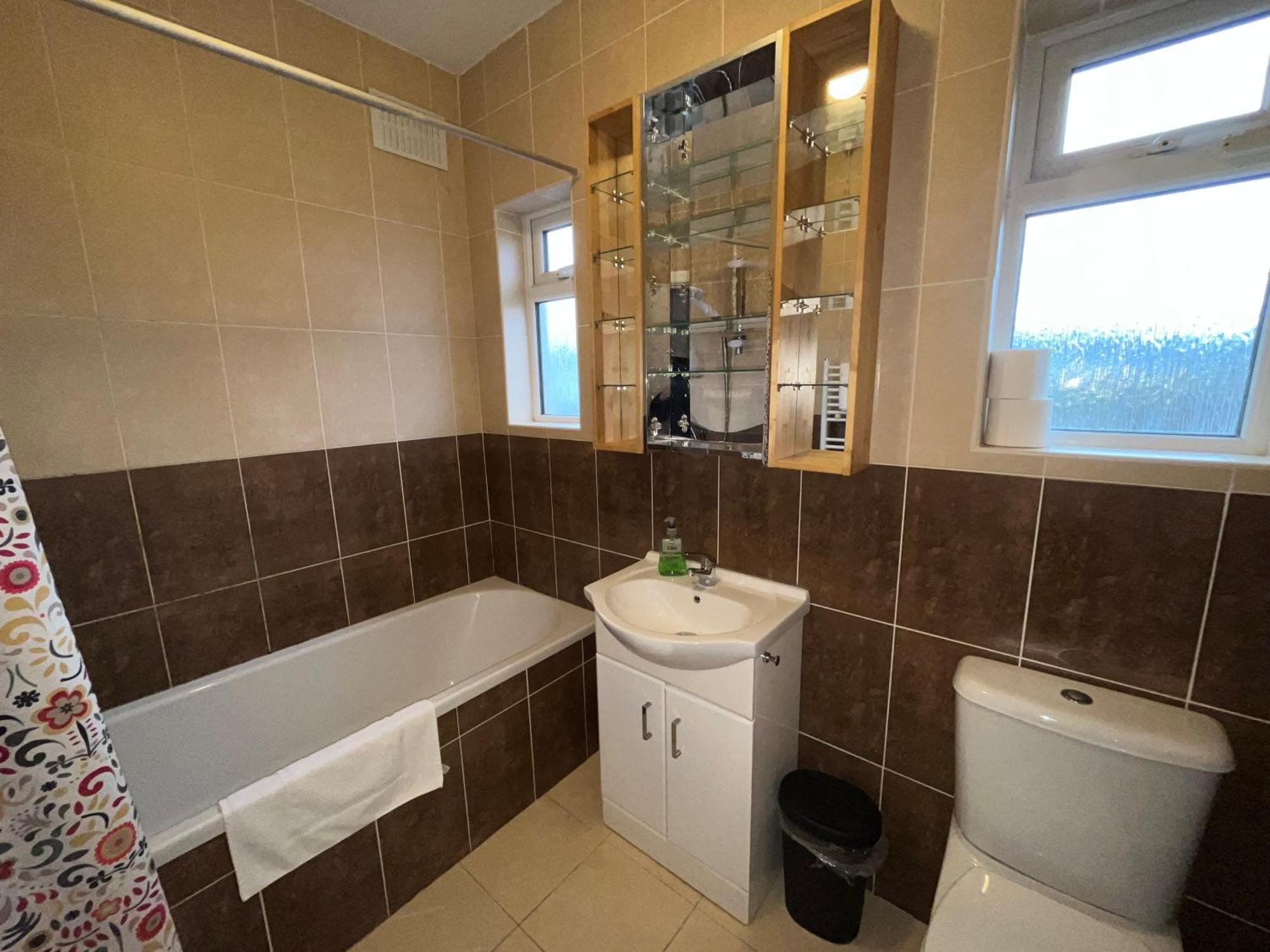 The Walkinstown Property Дъблин Екстериор снимка
